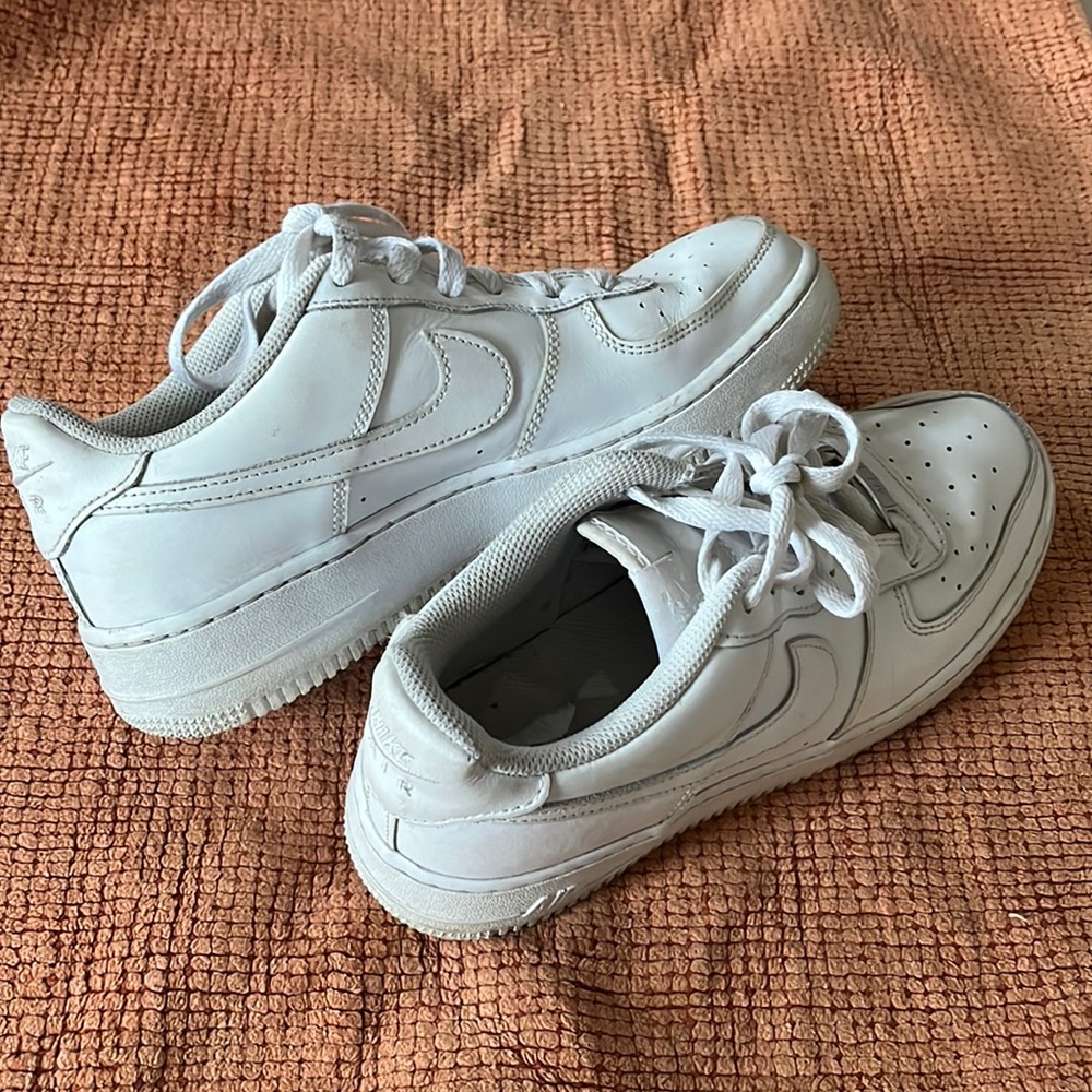 Gently worn Nike Air Force 1 AF1 size 39 no marks!